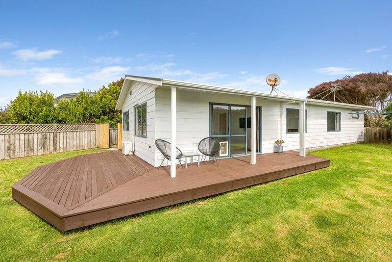 10 Meade Place, Bell Block, New Plymouth - Carousel 1