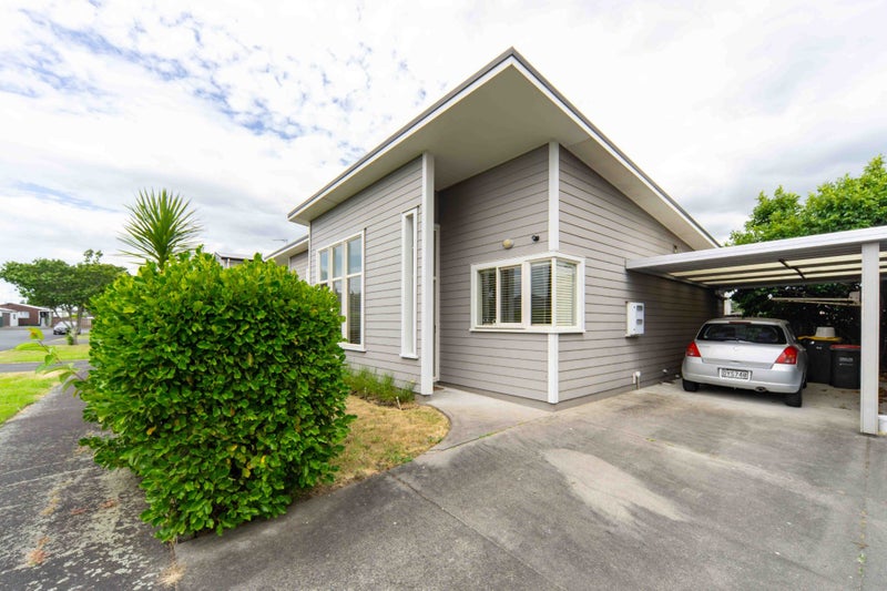2B Pitt Street, Frankton, Hamilton - Carousel 1