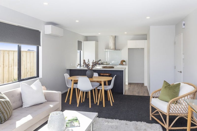 4 Clontarf Lane, Belfast, Christchurch - Carousel 2