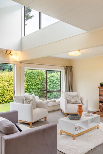 1/1 Lady Bell Grove, Lowry Bay, Lower Hutt - Carousel 20