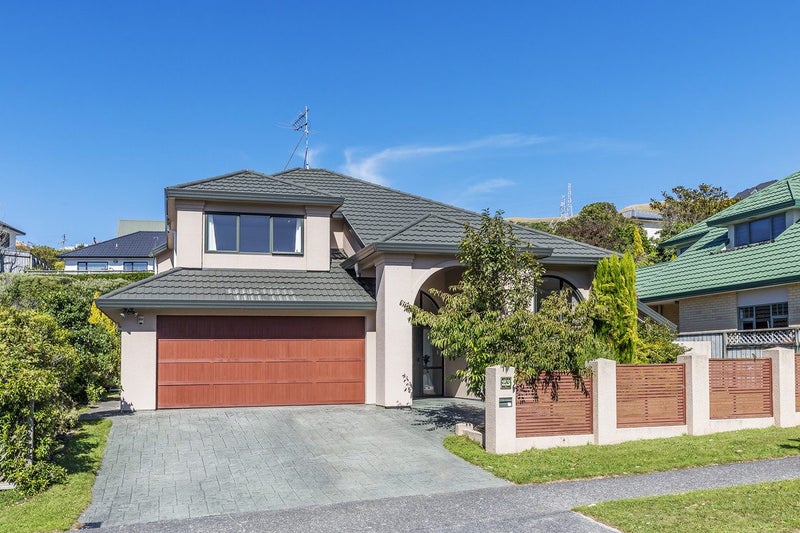 23 Amesbury Drive, Churton Park, Wellington - Carousel 1