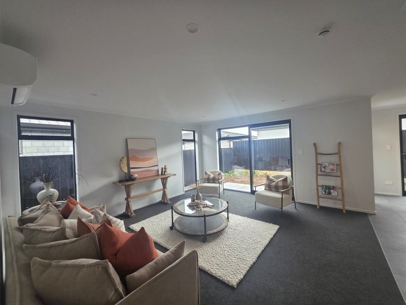 57 Empire Crescent, Papamoa - Carousel 2