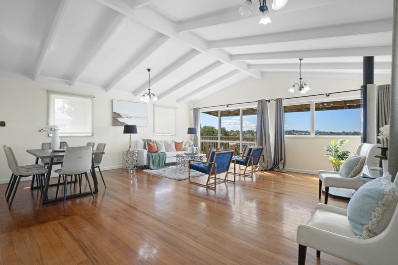 575 East Coast Road, Browns Bay, Auckland - Carousel 2