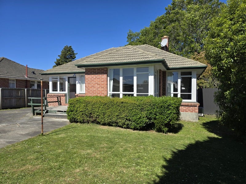 37 Flay Crescent, Burnside, Christchurch - Carousel 2