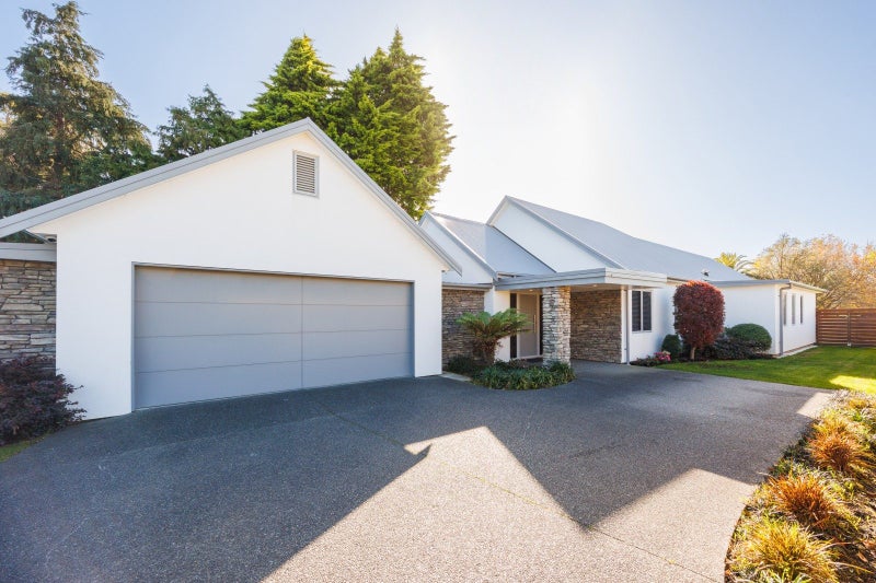 5 Heritage Place, Terrace End, Palmerston North - Carousel 1