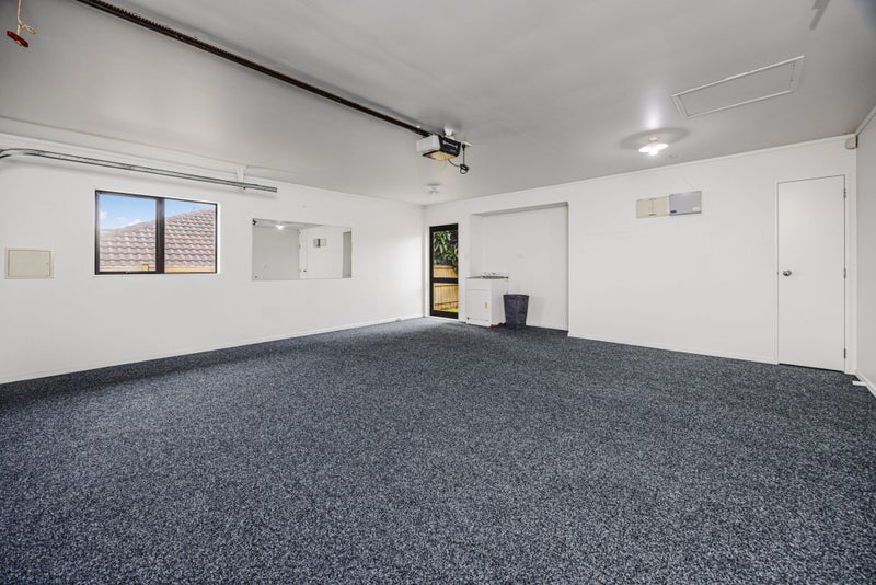 329 Mahia Road, Weymouth, Auckland - Carousel 23