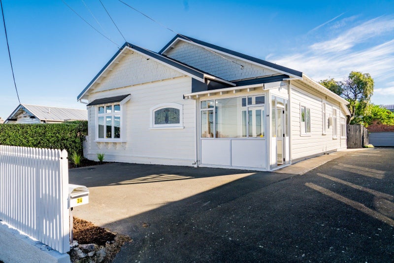 34 Kenmure Road, Belleknowes, Dunedin, Otago - Carousel 1