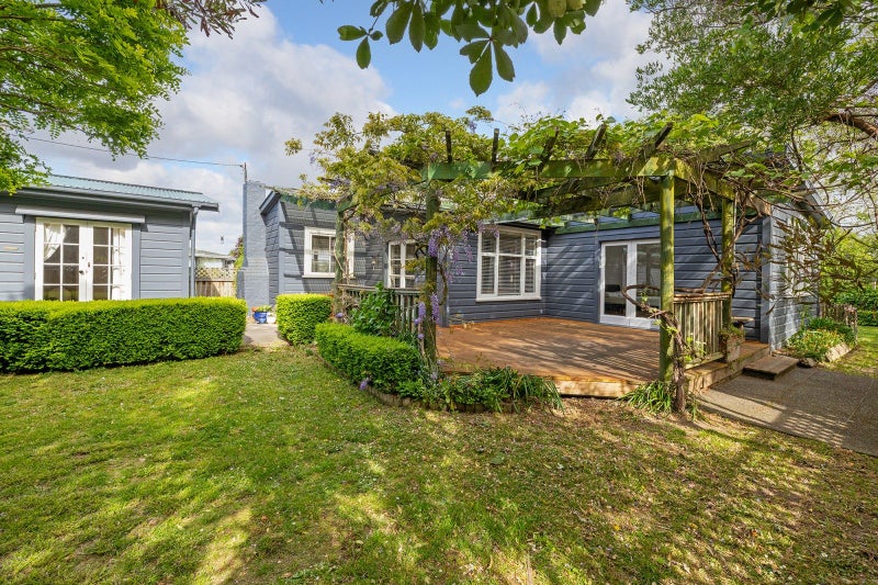 37 Sackville Street, Martinborough - Carousel 2