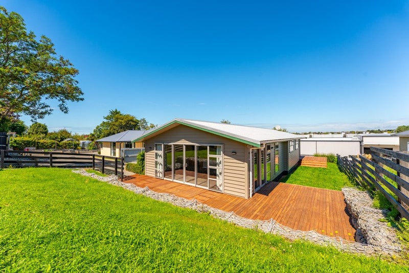 8B Jellicoe Street, Oceanview, Timaru - Carousel 1