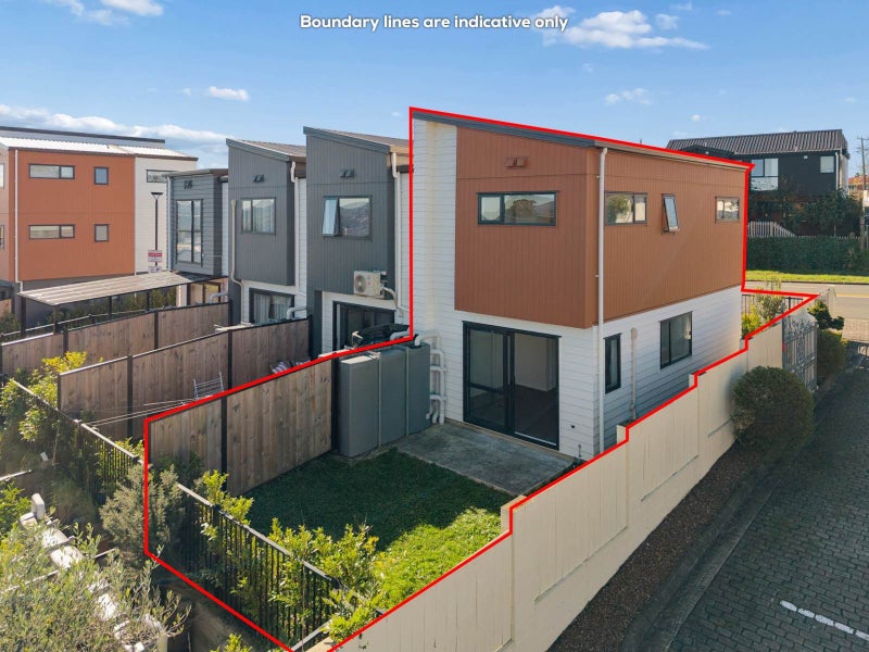 250a Great North Road, Henderson, Waitakere City, Auckland - Carousel 1