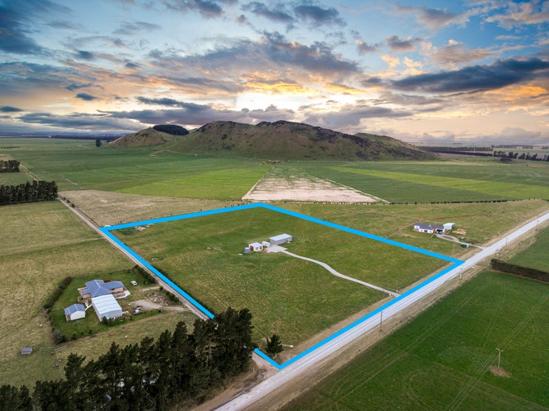 1260 Thongcaster Road, Burnt Hill, Oxford - Carousel 2