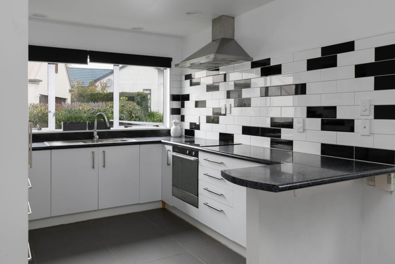 7 Busby Place, Havelock North, Havelock North - Carousel 2