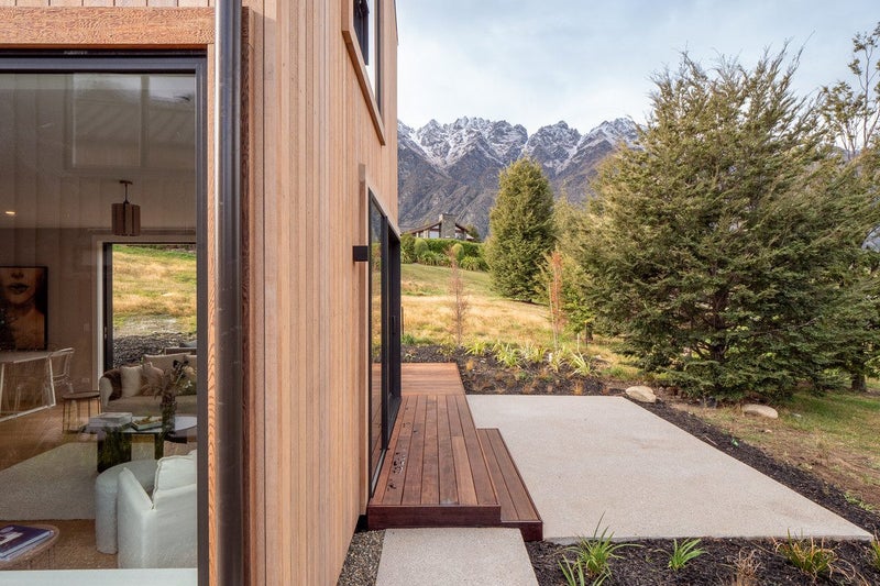 13 Soudley Court, Jacks Point, Queenstown - Carousel 1