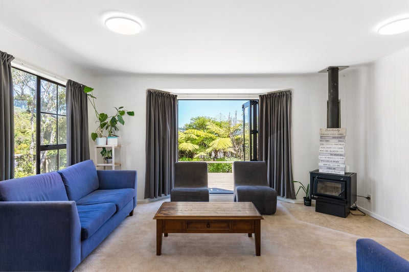 49 Montgomery Avenue, Karori, Wellington - Carousel 2