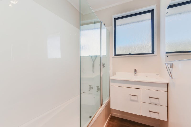 2/9 Green Street, Tāhunanui, Nelson - Carousel 16