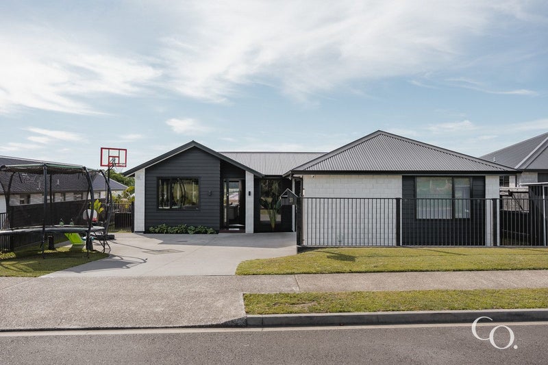 31 Tamihana Avenue, Pyes Pa, Tauranga - Carousel 1