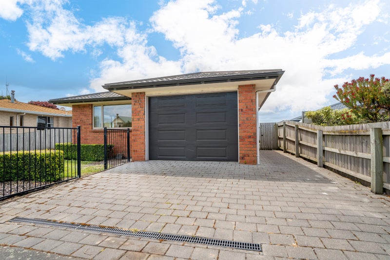 16 Trent Street, Oamaru, Oamaru - Carousel 15