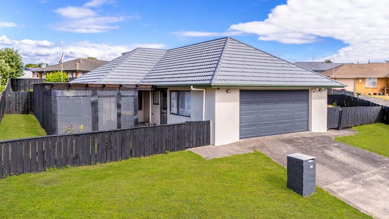 96 Pitt Avenue, Clendon Park, Auckland - Carousel 1