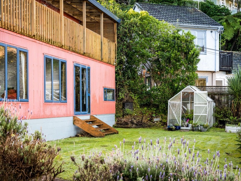 13A Ferry Road, Days Bay, Lower Hutt - Carousel 26