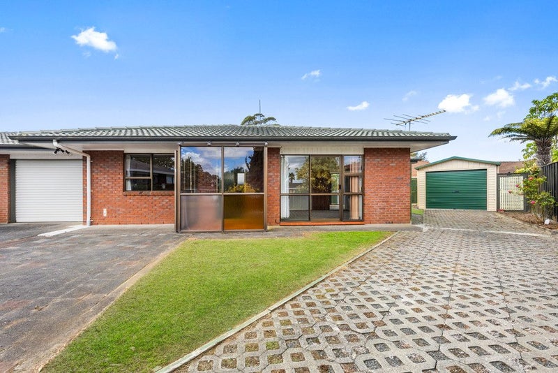 1/6 Annette Avenue, Te Atatu South, Auckland - Carousel 2