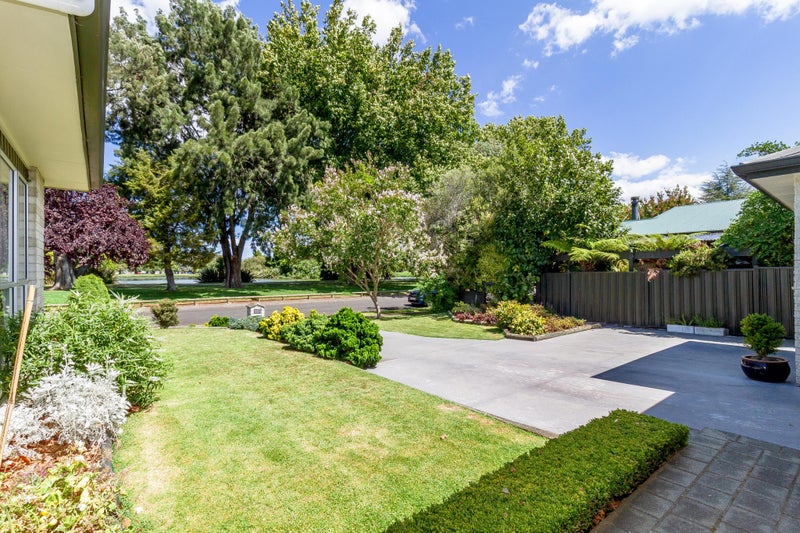 19 Islington Place, Tamatea, Napier - Carousel 2