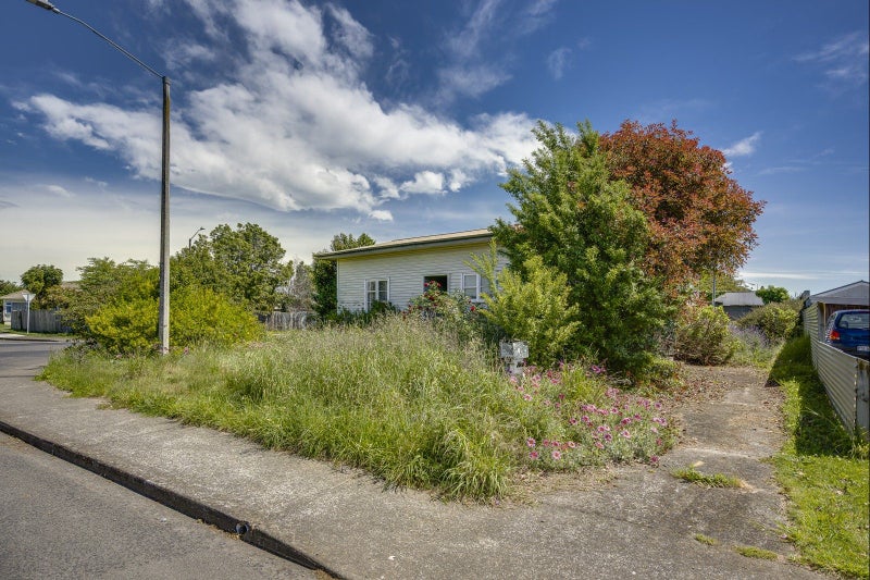 700 Tamatea Street, Mahora, Hastings, Hawke's Bay - Carousel 1