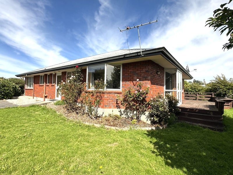 32 Crossleigh Crescent, Balclutha - Carousel 1