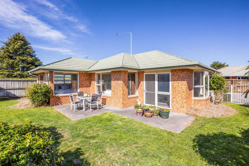 59 Kintyre Drive, Broomfield, Christchurch - Carousel 1
