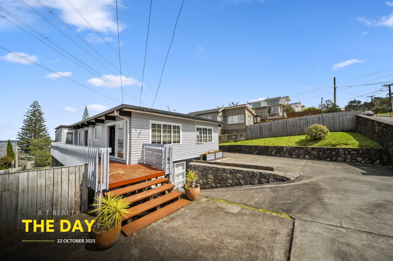 17 Hoskins Avenue, Hillsborough, Auckland - Carousel 1