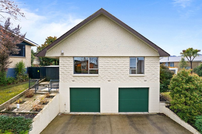 15 Estuary Crescent, Fairfield, Dunedin - Carousel 1