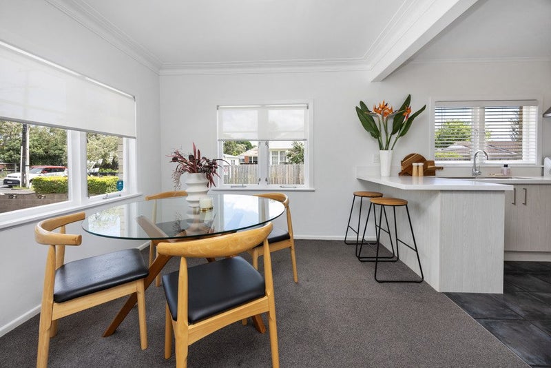 41 Riversdale Road, Avondale, Auckland - Carousel 2