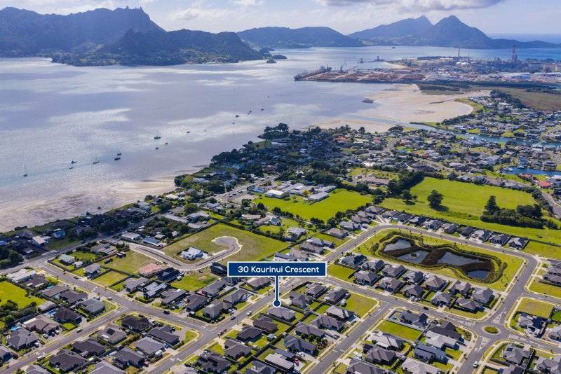 30 Kaurinui Crescent, One Tree Point - Carousel 2