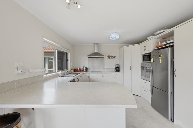 15 Teal Place, Pyes Pa, Tauranga - Carousel 2
