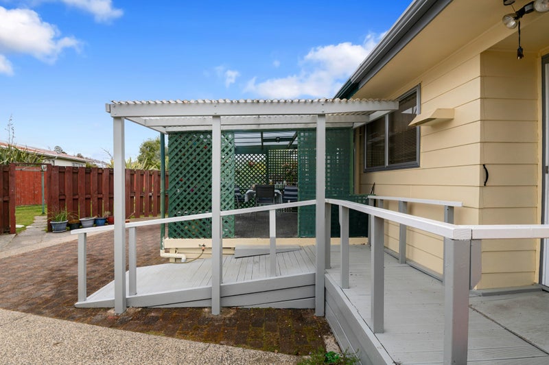 25 Matthew Place, Kawaha Point, Rotorua - Carousel 15