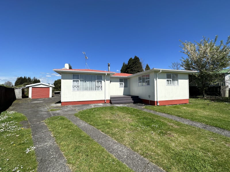31 Crathie Crescent, Tokoroa - Carousel 1