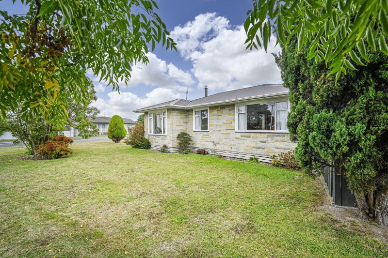 1410 Caroline Road, Mayfair, Hastings - Carousel 2