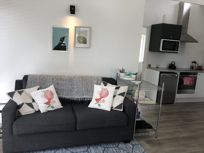 220 Albany Heights Road, Albany Heights, Albany - Carousel 1