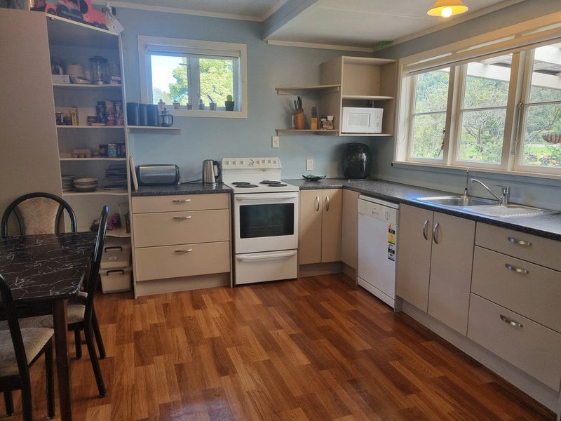 190 Fairfax Street, Murchison - Carousel 2