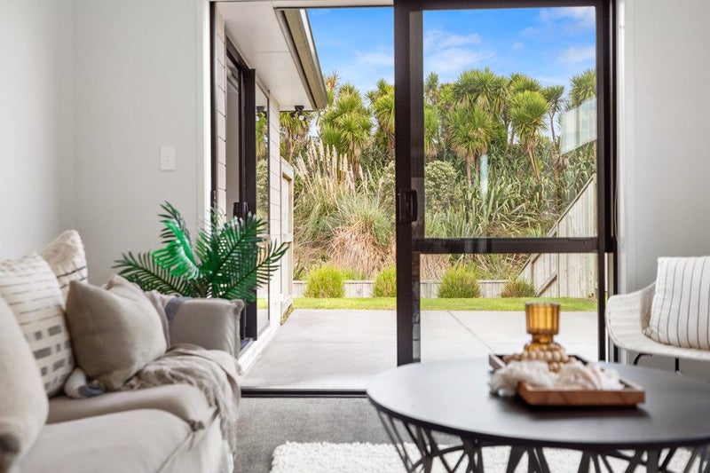 89 Hills View Drive, Papamoa, Papamoa - Carousel 1