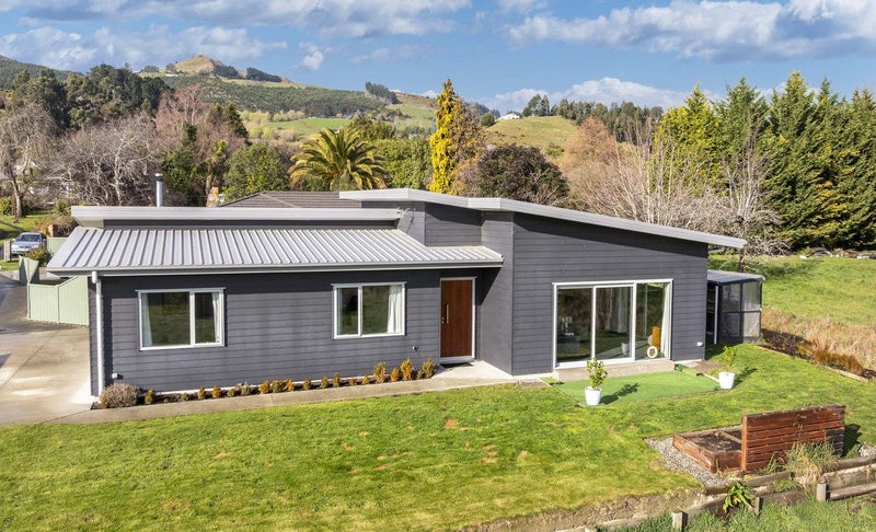 34 Elizabeth Avenue, East Taieri, Mosgiel - Carousel 1