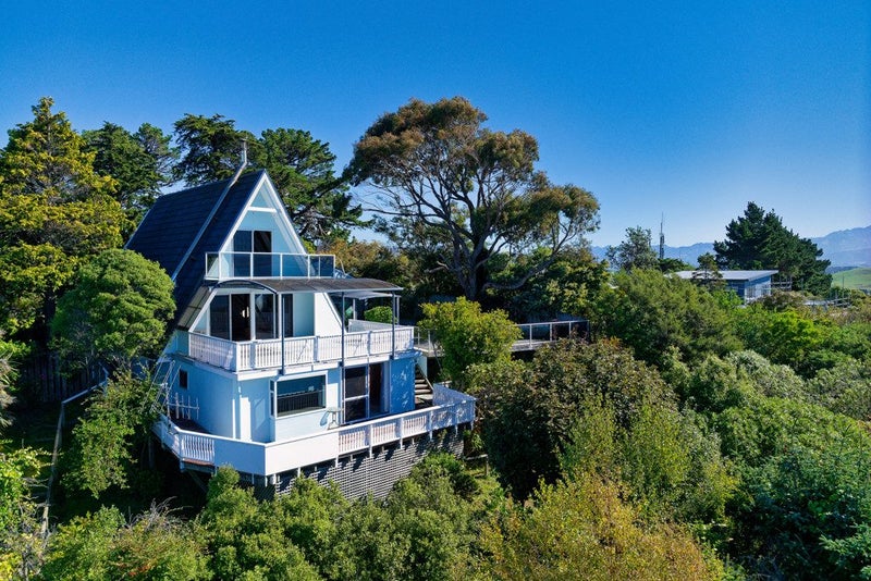 7 Maui Street, Kaikoura - Carousel 1
