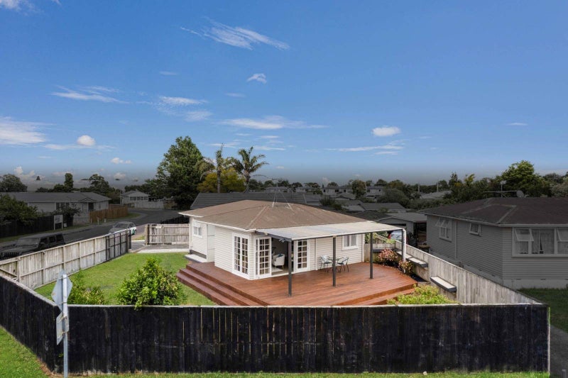 1/1 Cooper Place, Papakura, Papakura - Carousel 1