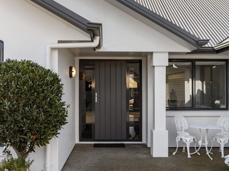 16 Strathconnan Court, Rototuna, Hamilton - Carousel 2