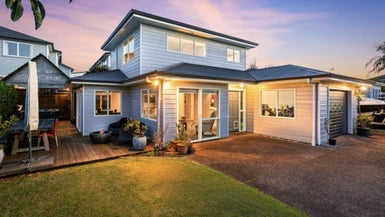 105B Wharf Road, Te Atatu Peninsula, Auckland - Carousel 1