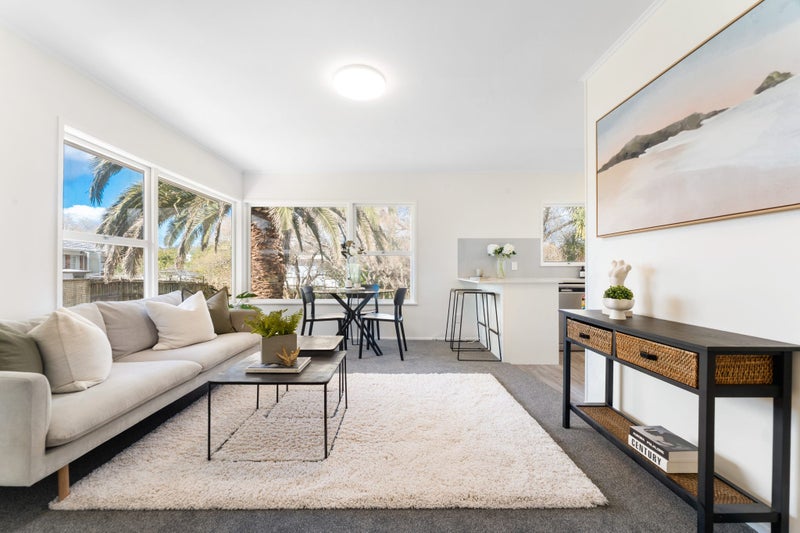 2/14 Kapiti Place, Sunnynook, Auckland - Carousel 1