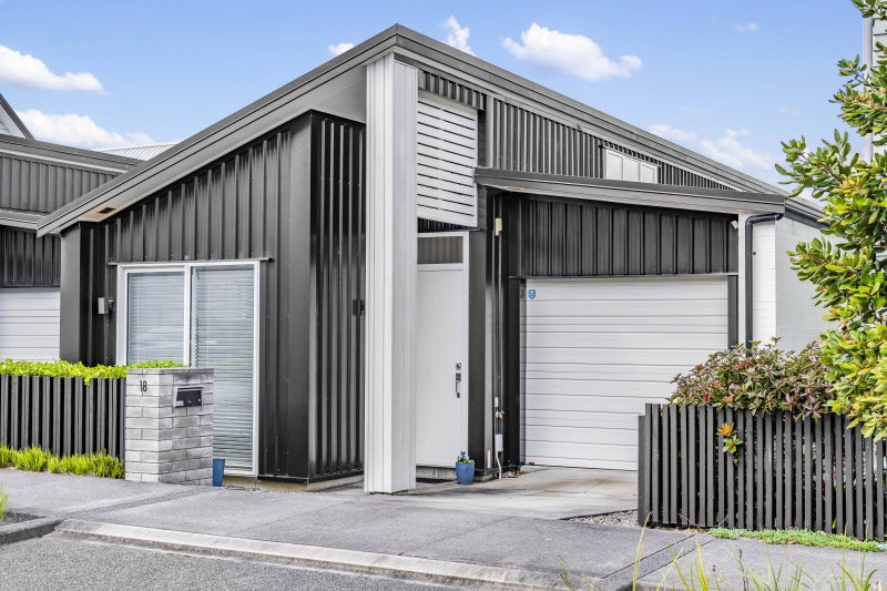 18 Mapou Road, Hobsonville, Auckland - Carousel 1