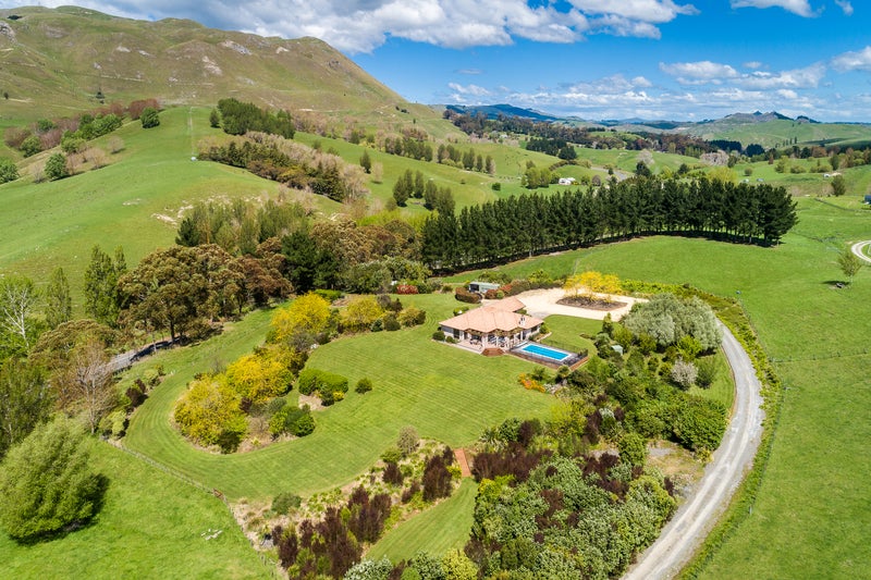 1046 Kahuranaki Road, Kahuranaki, Havelock North - Carousel 19