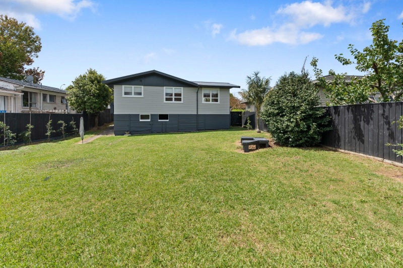 46 Megan Avenue, Pakuranga Heights, Auckland - Carousel 2
