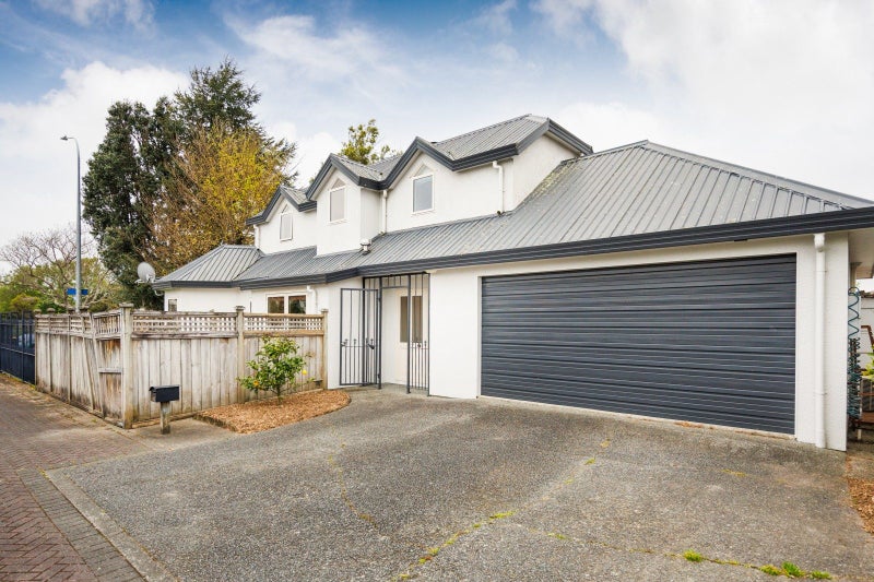 46C Pahiatua Street, Hokowhitu, Palmerston North - Carousel 1