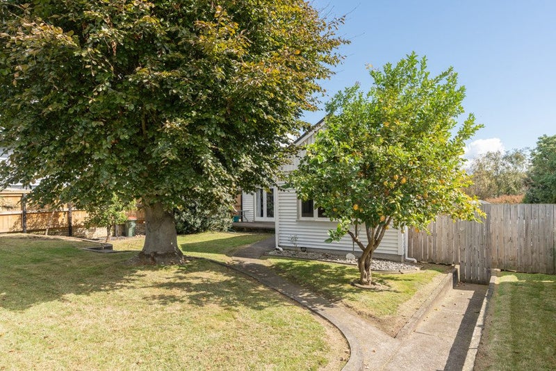 72 Storey Avenue, Forest Lake, Hamilton - Carousel 2